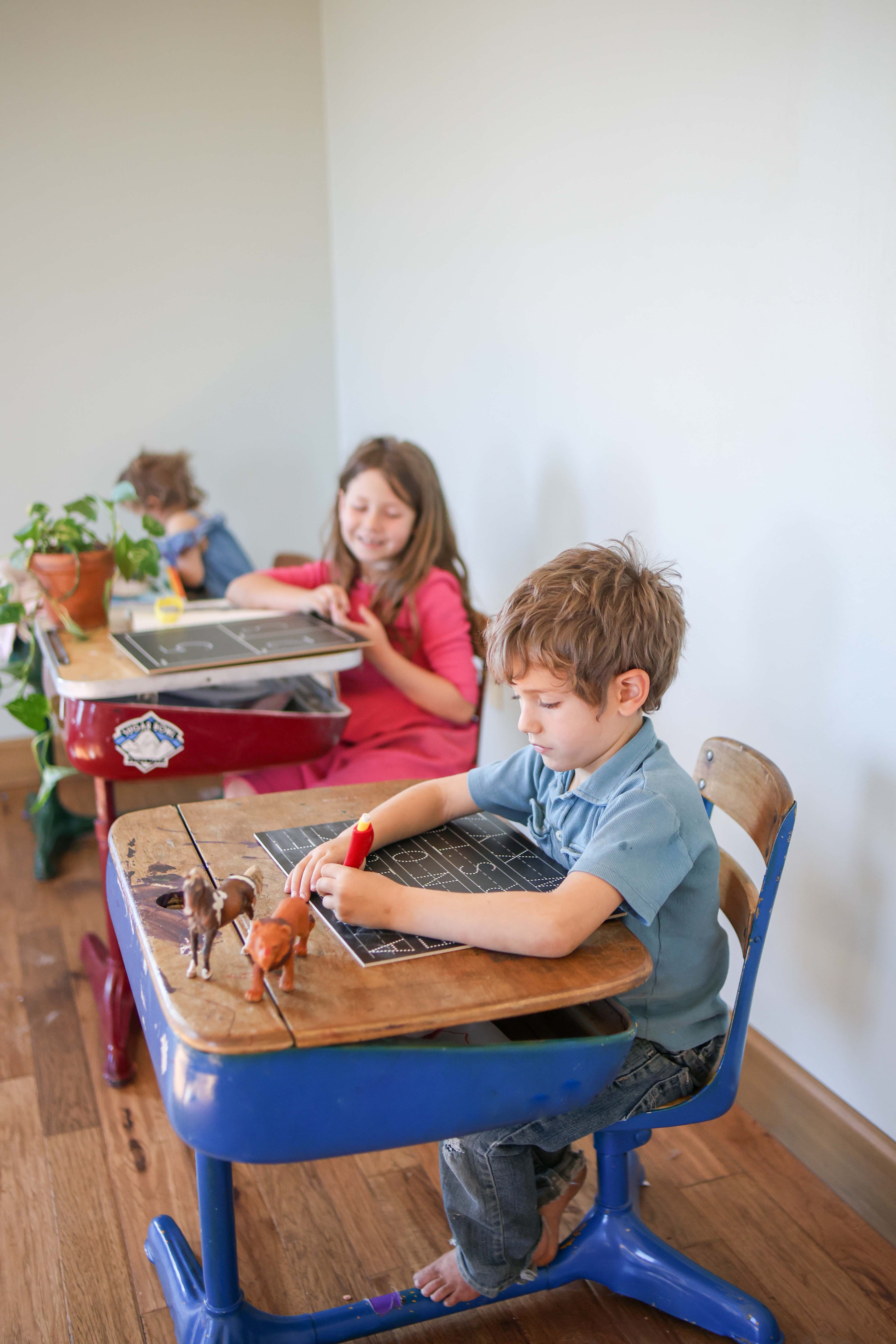 Trace-N-Write Uppercase ABC&